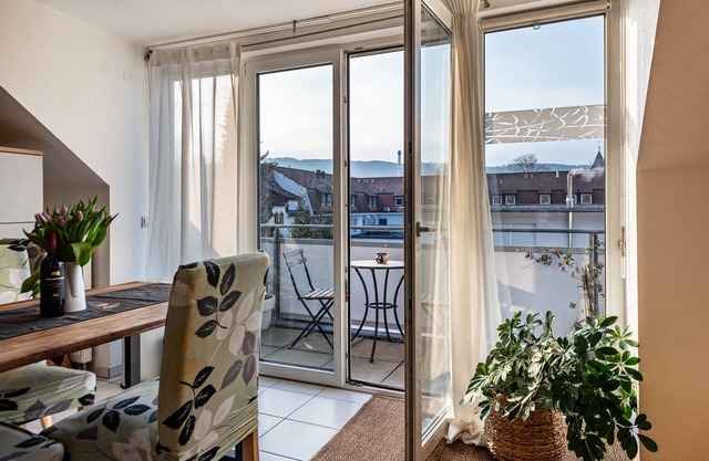 Holiday Apartment "Laboehme" with Balcony & Wi-Fi