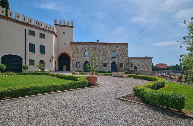 Holiday apartment Lazise for 1 - 6 persons with 1 bedroom - Castle