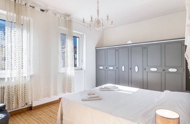 Holiday Apartment Le Mongolfiere 2 with Mountain View, Terrace & Wi-Fi