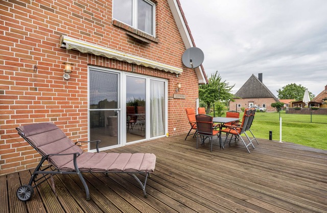 Holiday Apartment "Lichtblick" with Private Terrace, Private Garden and Wi-Fi