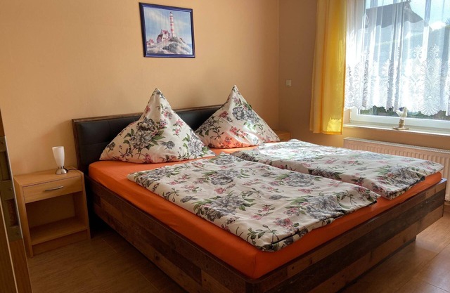 Holiday apartment Middelhagen for 1 - 3 persons with 1 bedroom - Twin house