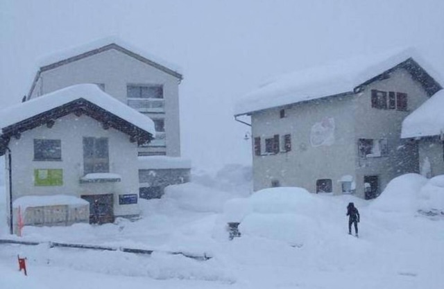 Holiday apartment Maloja for 1 - 5 persons with 2 bedrooms - Holiday apartment