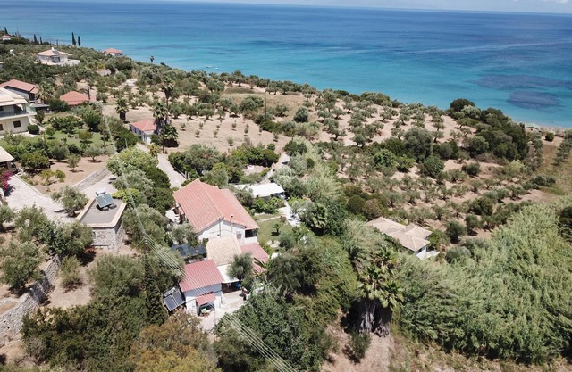 Holiday Apartment MAREMA 1, Peroulia, Southwestern Peloponnese, Greece