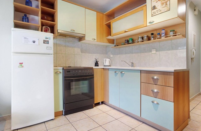 Holiday Apartment "Mavreta's 4" with Mountain View, Shared Terrace & Wi-Fi
