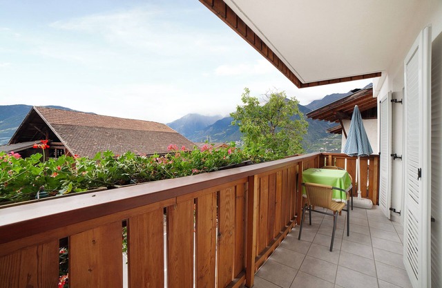Holiday Apartment "Mosttragerhof Appartment Large" with Mountain View, Shared Pool & Wi-Fi