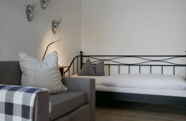 Holiday Apartment 'Nr3' with Shared Terrace, Shared Garden and Wi-Fi