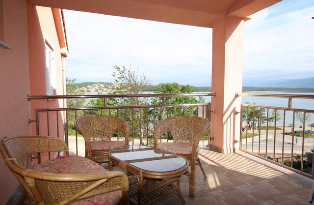 Holiday apartment near the sea