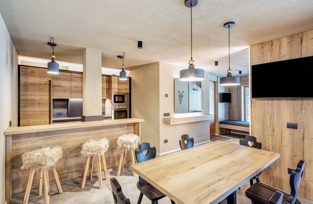 Holiday Apartment 'Nido' with Mountain View, Terrace & Wi-Fi
