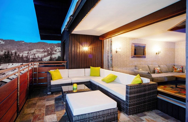 Holiday Apartment 'Nini's Berge' with Panoramic View, Shared Garden and Wi-Fi