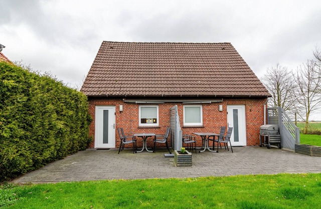 Holiday Apartment "Nordsee 1" with Shared Terrace, Shared Garden & Wi-Fi