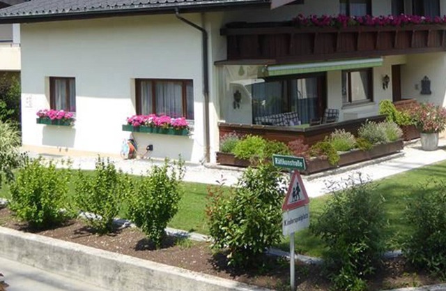 Holiday apartment on the upper floor with view over 'Fünf-Täler' (five valleys)