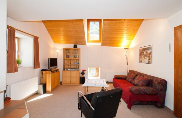 Holiday apartment Pontresina for 1 - 5 persons with 2 bedrooms - Holiday apartment in one or multi-f