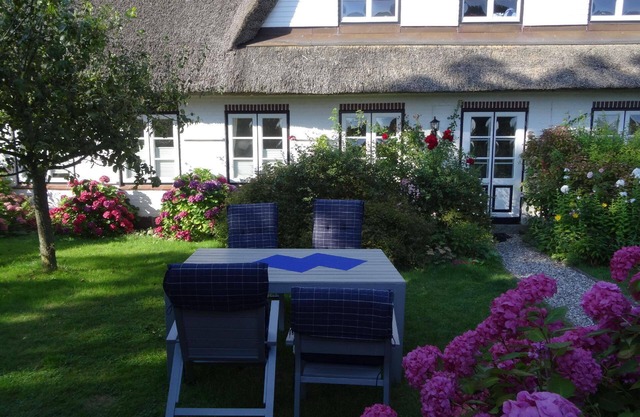 Holiday apartment Pommerby for 1 - 2 persons with 1 bedroom - Holiday apartment in one or multi-fami