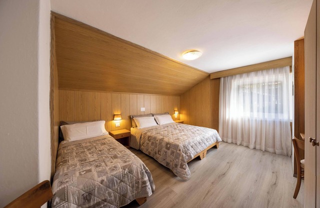 Holiday Apartment Primavera 3 with Mountain View, Wi-Fi & Garden