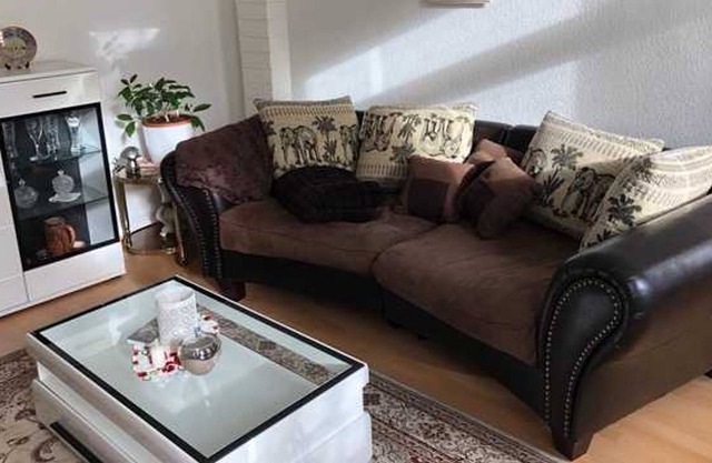 Holiday apartment - private room at the Ginkgo tree