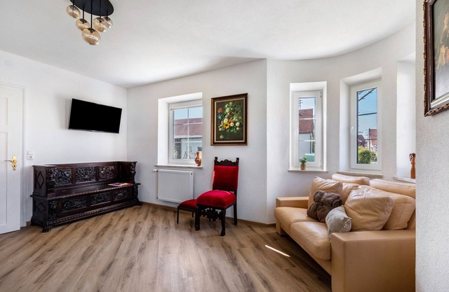 Holiday Apartment 'Romantika - Ground Floor' with Shared Garden and Wi-Fi