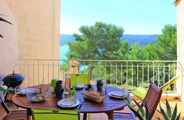 Holiday apartment Riez for 1 - 4 persons with 2 bedrooms - Holiday apartment in one or multi-family
