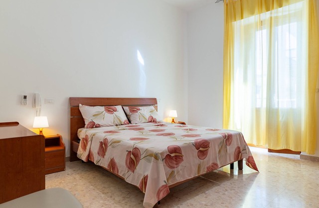 Holiday Apartment "Rosa Dei Venti Grottaglie" with 3 Balconies & Wi-Fi
