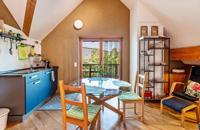 Holiday Apartment "Rose" with Mountain View, Shared Terrace and Wi-Fi