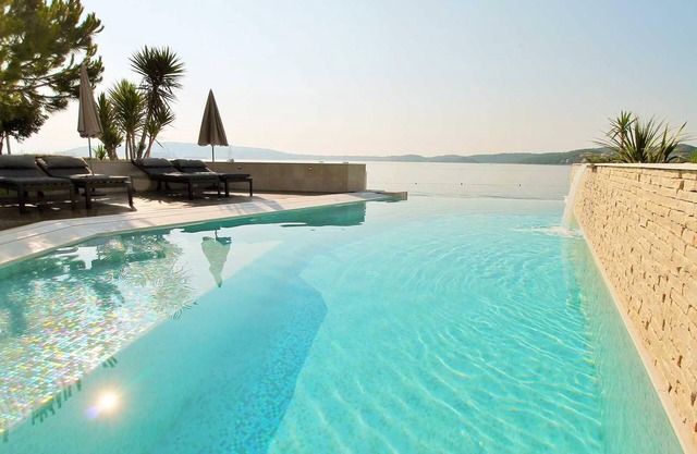 Holiday apartment Seget Donji for 1 - 6 persons with 3 bedrooms - Holiday apartment