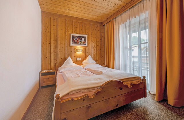 Holiday Apartment 'Schwalbennest' with Mountain View, Wi-Fi, Balcony and Garden
