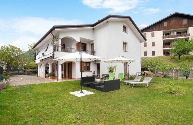 Holiday Apartment 'Seraphic Home Italy' with Mountain View, Mini Pool & Wi-Fi