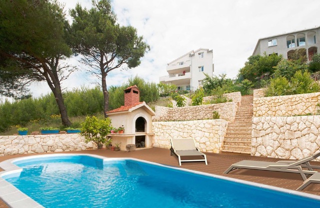 Holiday apartment Split for 1 - 8 persons with 3 bedrooms - Twin house