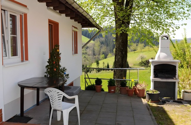 Holiday Apartment 'Talblick' with Private Terrace and Wi-Fi