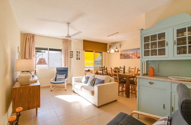Holiday Apartment “Tiagos” with Balcony, Air Conditioning & Wi-Fi