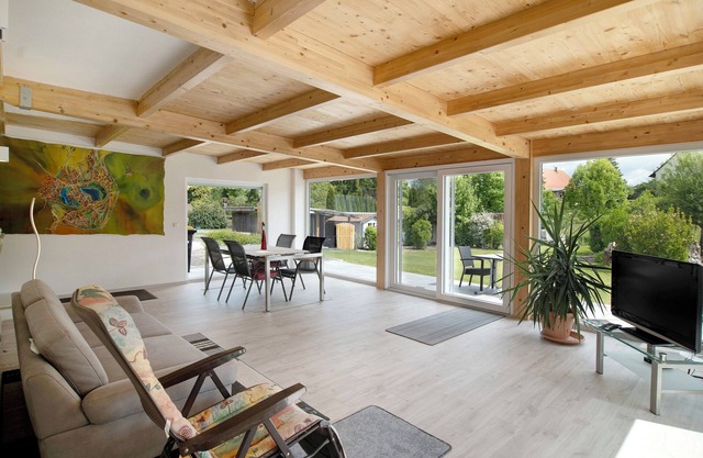 Holiday Apartment 'Urbach 19' with Private Terrace, Shared Garden and Wi-Fi