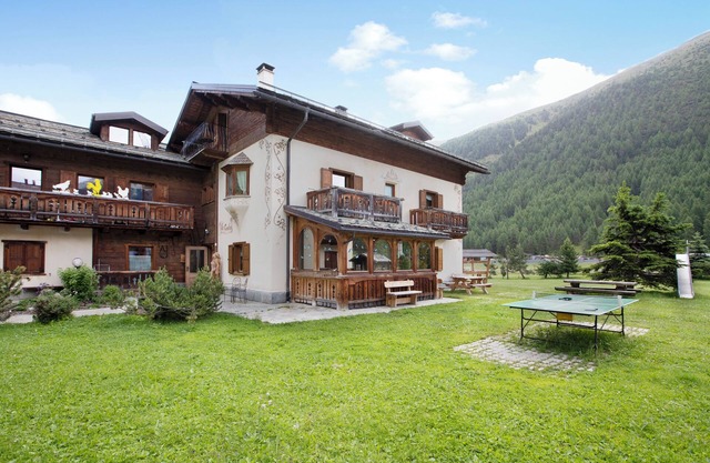 Holiday Apartment 'Ulivo Chalet Cambra' with Mountain View & Private Balcony