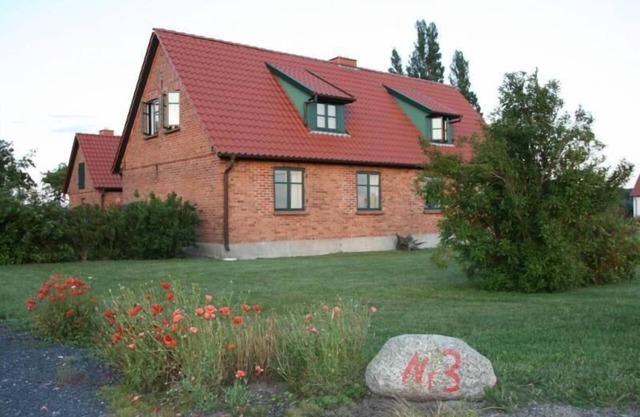 Holiday apartment Ummanz for 2 - 6 persons with 2 bedrooms - Twin house