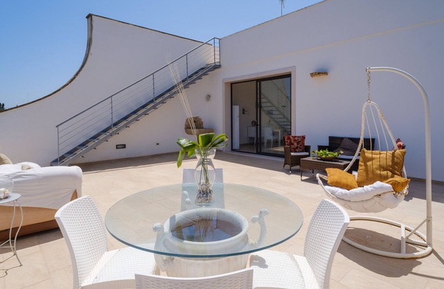 Holiday Apartment 'Villa Scoglio' near Sea with Garden & Private Terrace