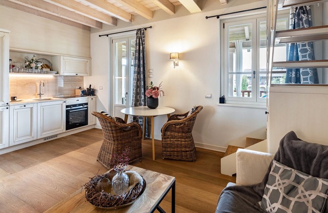 Holiday Apartment "Viola" with Private Terrace & Wi-Fi