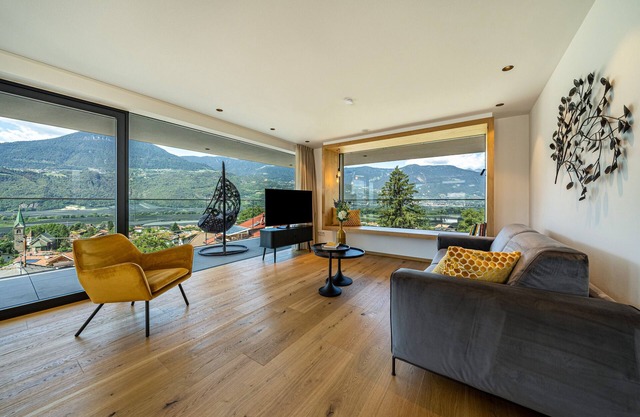 Holiday Apartment "Videre Penthouse Lodge Exclusive" with Mountain View, Wi-Fi & Terrace