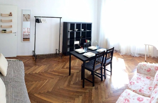 Holiday apartment Vienna for 1 - 4 persons with 1 bedroom - Holiday apartment in one or multi-family