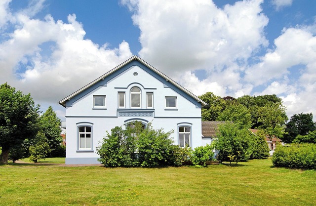 Holiday Apartment "Villa Fokken Bootsmannsquartier" with Shared Garden & Wi-Fi