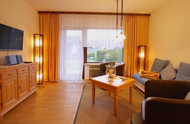HOLIDAY APARTMENT "WANK"