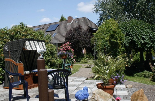 Holiday apartment Wiesmoor for 1 - 4 persons with 2 bedrooms - Holiday apartment in one or multi-fam