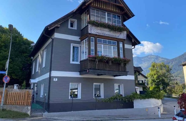 Holiday Apartment With Mountain View and Garden