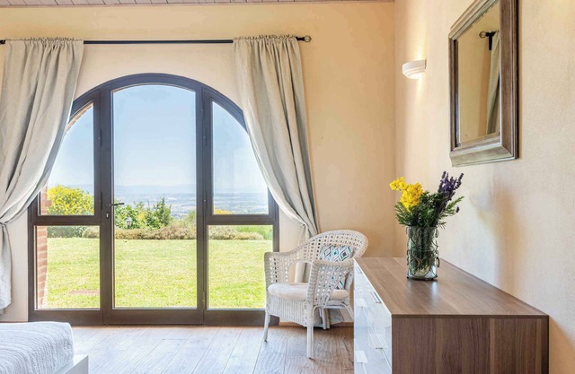 Holiday apartment with terrace, air conditioning and internet