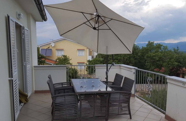 Holiday apartment with grill