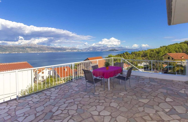 Holiday apartment with air conditioning and Internet access