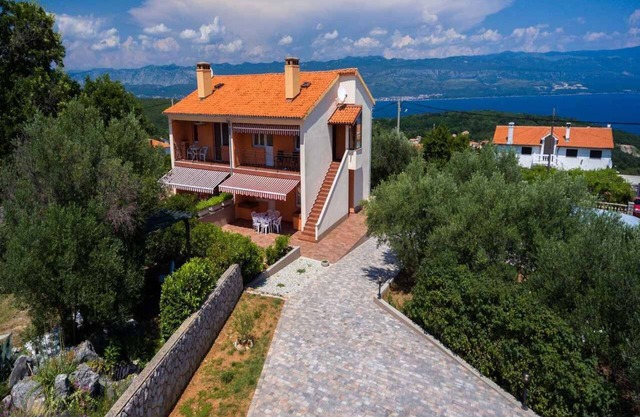 Holiday apartment with Internet and satellite TV