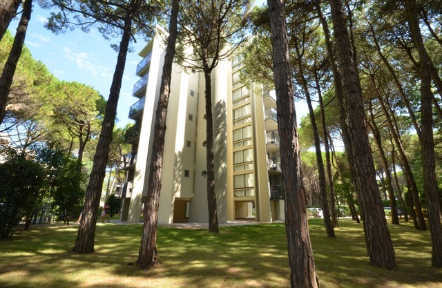 Holiday apartment with balcony and air conditioning