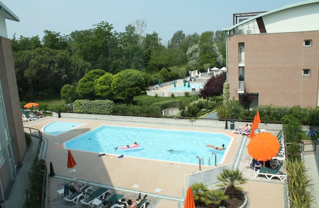 Holiday apartment with terrace and air conditioning