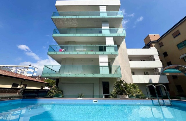 Holiday apartment with pool and air conditioning