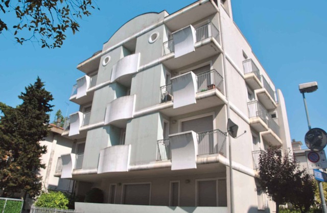 Holiday apartment with balcony, 150 m from the beach