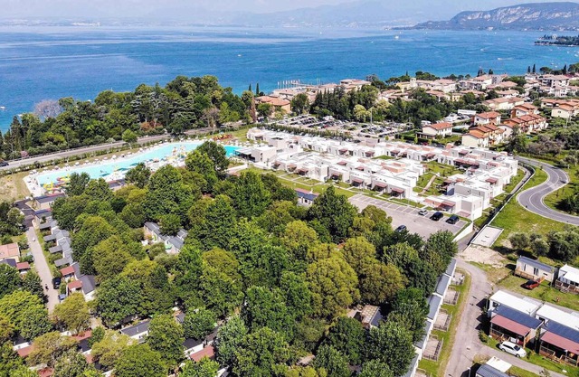 Holiday apartment with outdoor pool and balcony