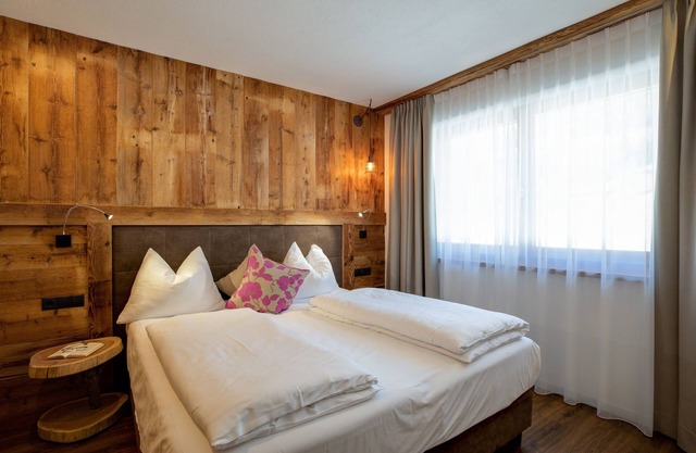 Holiday Apartment "Wohnung 1-2" with Wi-Fi, Balcony, Terrace & Mountain View